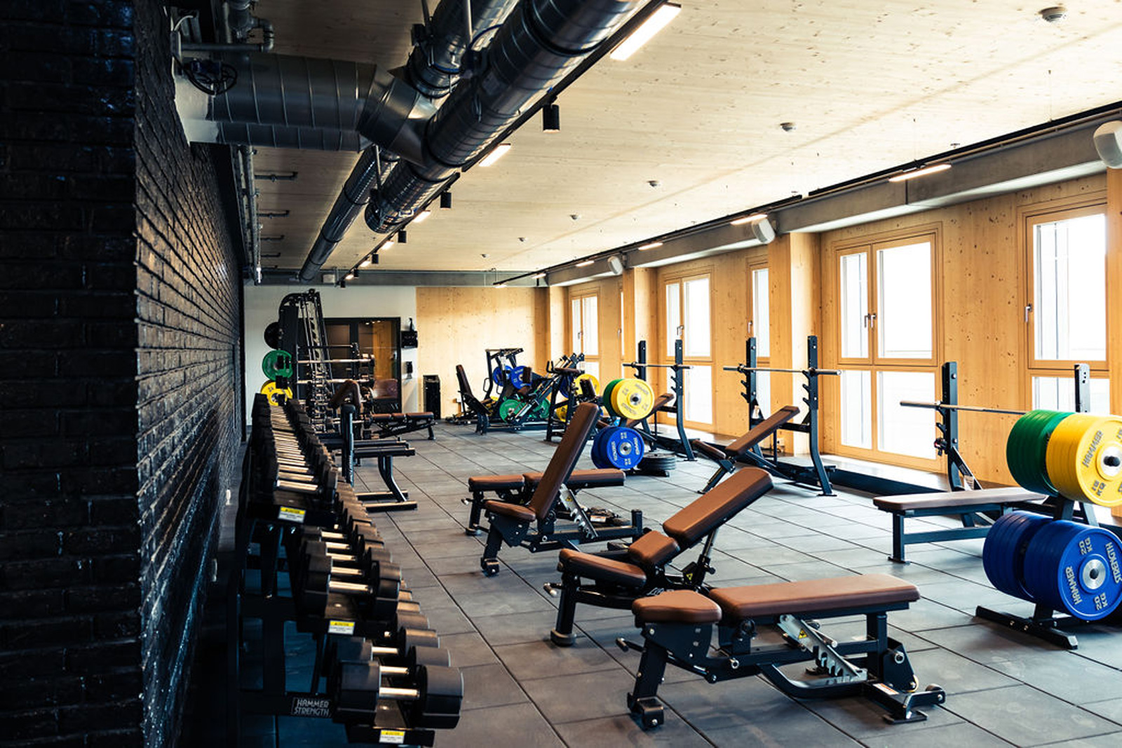Gesundheitsförderung: In Bürogebäuden wie dem Wiener „HoHo” werden Sportstudios eingeplant.