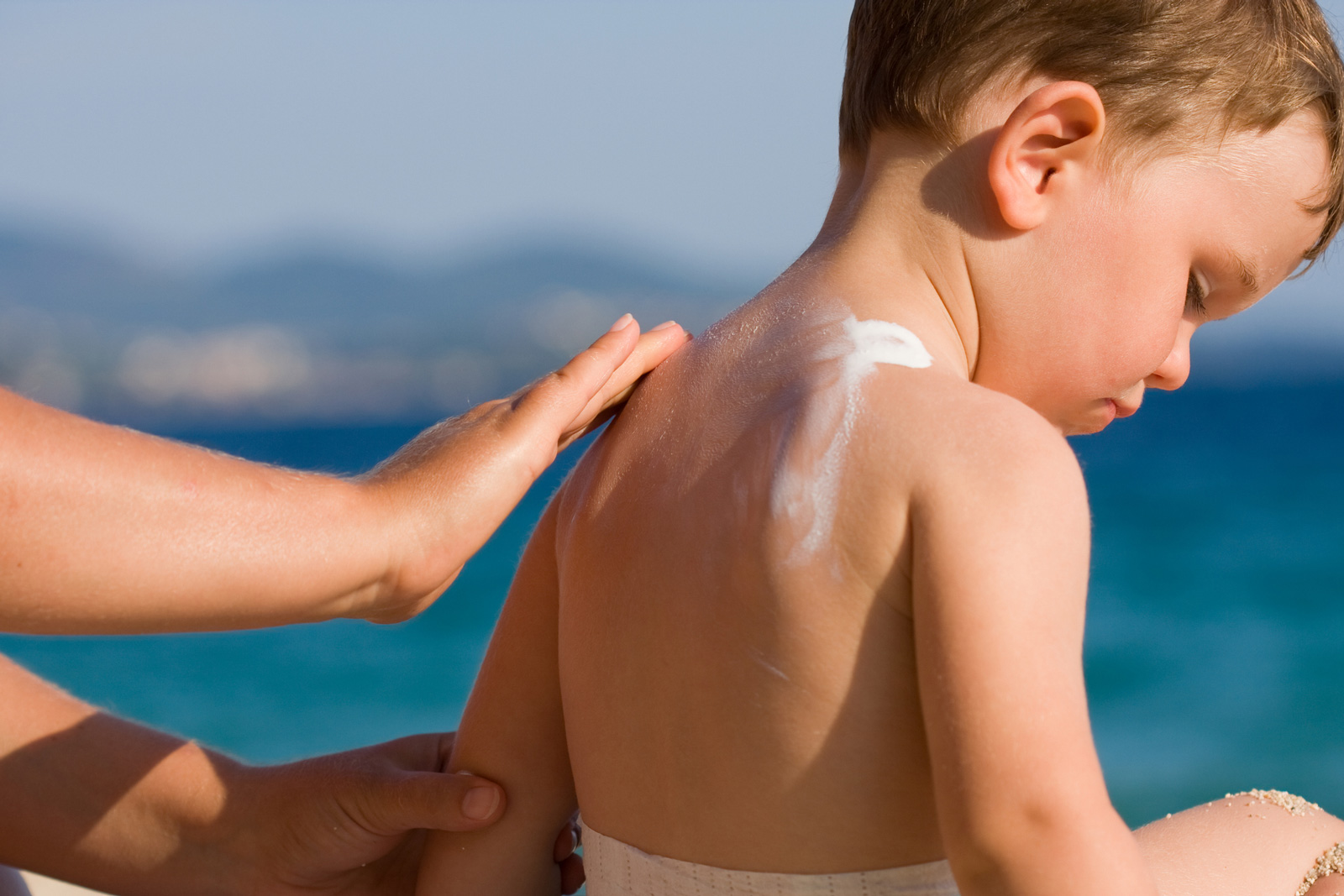 Die Haut von Kindern ist besonders empfindlich. 
