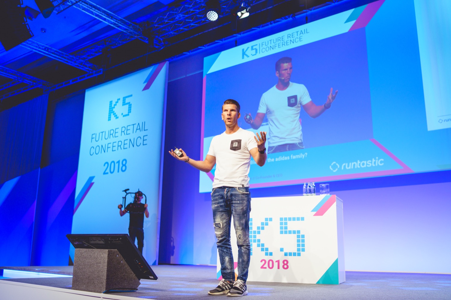 Gefragt: Sein Wissen über Startups teilt Florian Gschwandtner auf Veranstaltungen, hier auf der Future Retail Conference 2018.