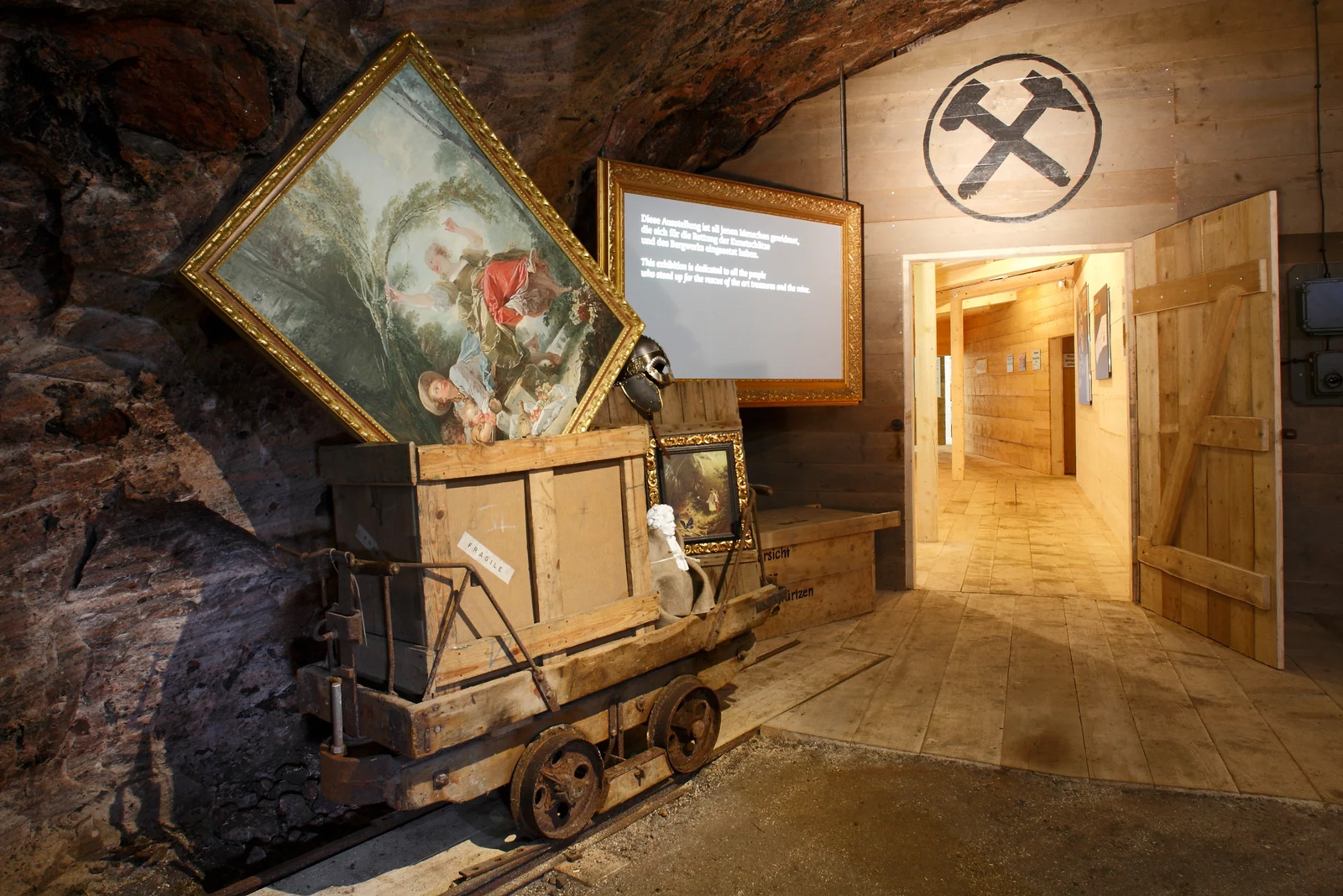Kunstschätze überstanden im Salzbergwerk den Krieg und den Befehl zur Zerstörung. 