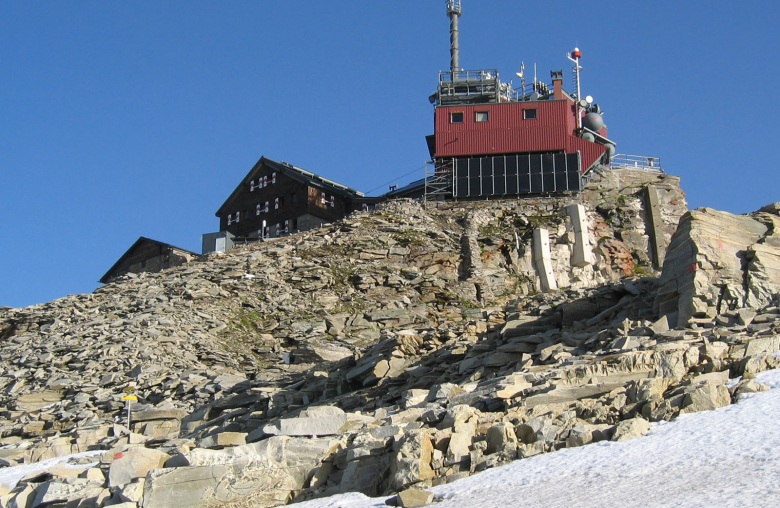 Das Sonnblick-Oberservatorium im Sommer. Eine der bekanntesten Wetterstationen der Alpen.